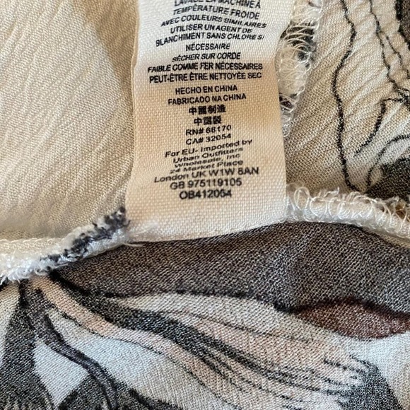 Free People Electric Orchard Swing Tunic Womens Small White Purple Keyhole - Picture 10 of 11